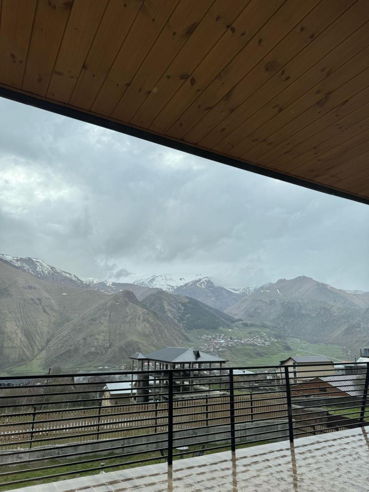 Kazbegi Hotel Grand View Buitenkant foto